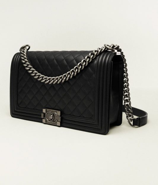 Chanel Large Boy Chanel Handbag Calfskin & Ruthenium-Finish Metal - Black