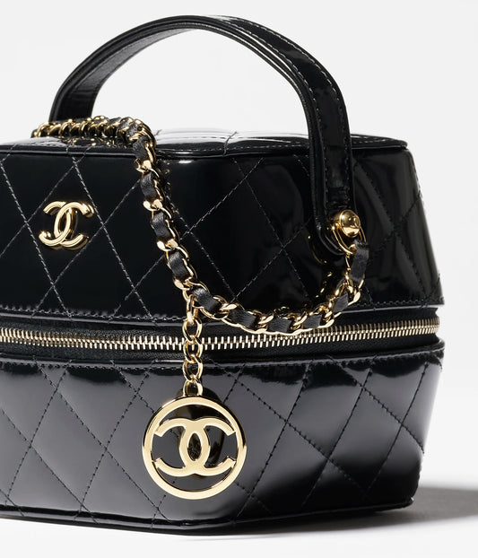 Chanel Vanity With Chain Shiny Calfskin & Gold-Tone Metal - Black
