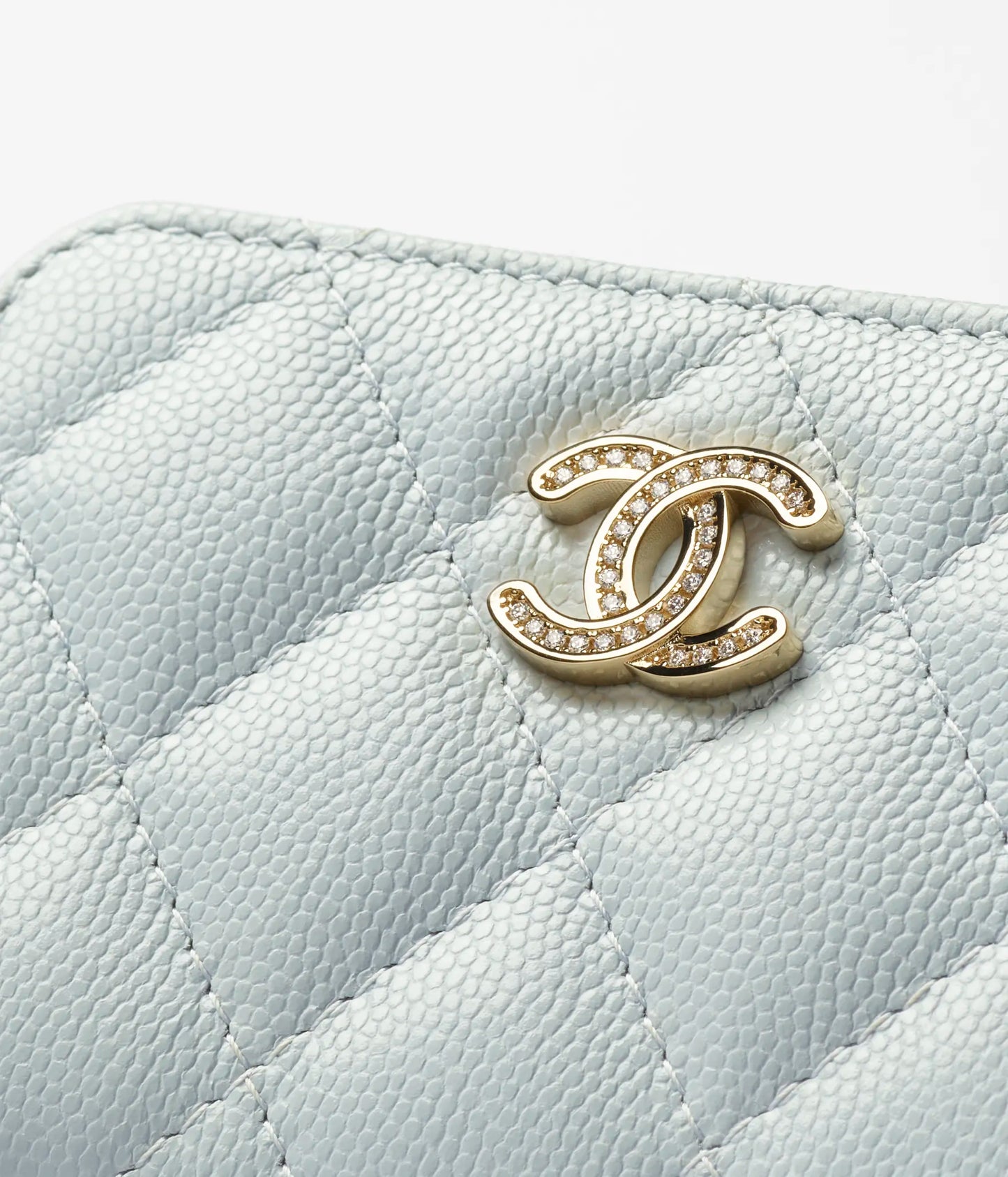 Chanel Coin Purse Shiny Grained Calfskin, Strass & Gold-Tone Metal - Light Blue