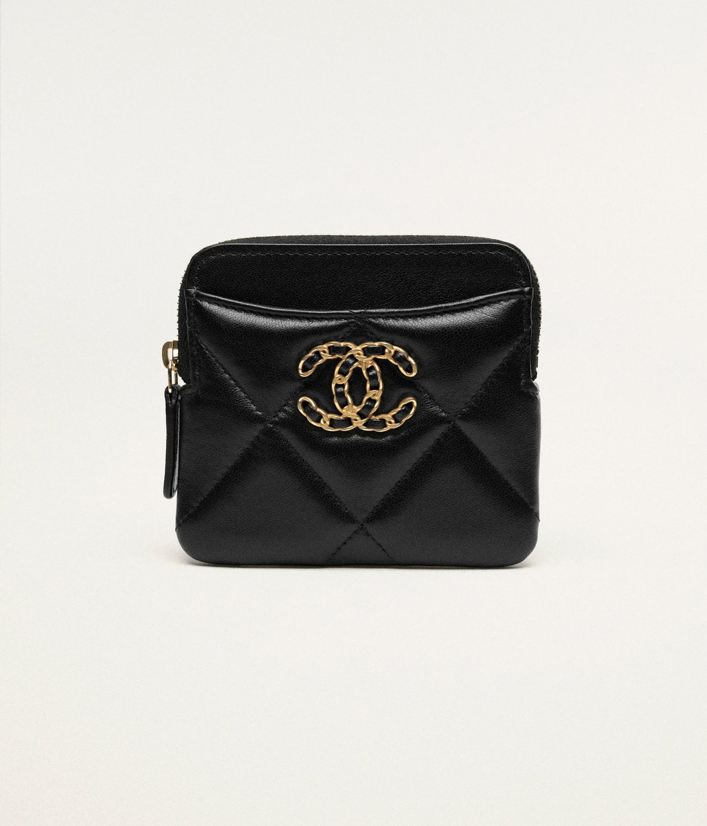 Chanel 19 Zipped Coin Purse Shiny Lambskin, Gold-Tone, Silver-Tone & Ruthenium-Finish Metal - Black