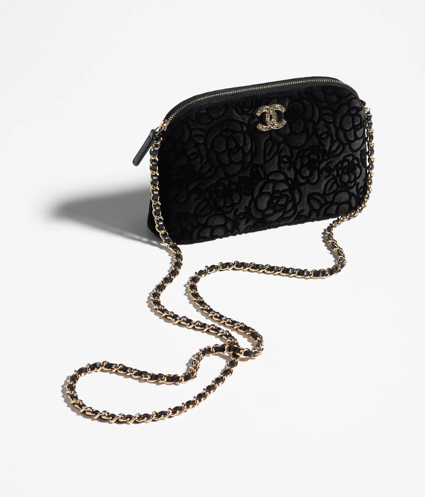 Chanel Pouch Velvet & Gold Metal - Black