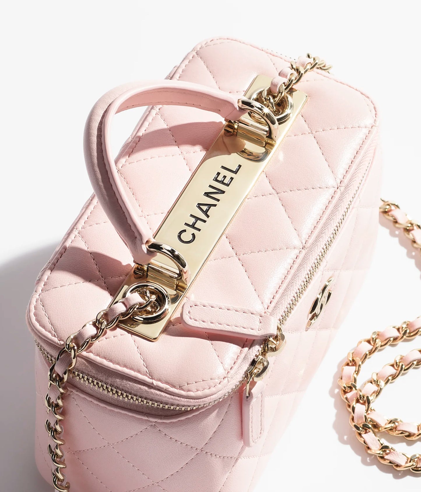 Chanel Long Vanity With Chain in Lambskin - Light Pink