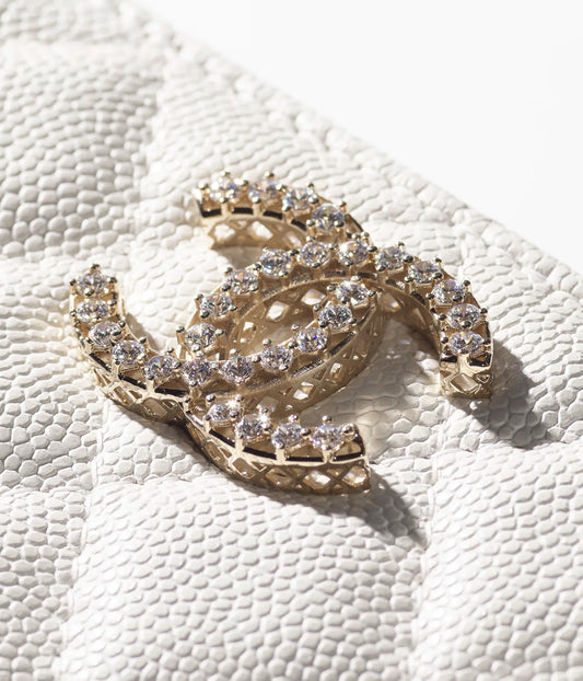 Chanel Long Zipped Wallet Shiny Grained Calfskin, Strass & Gold-Tone Metal - White