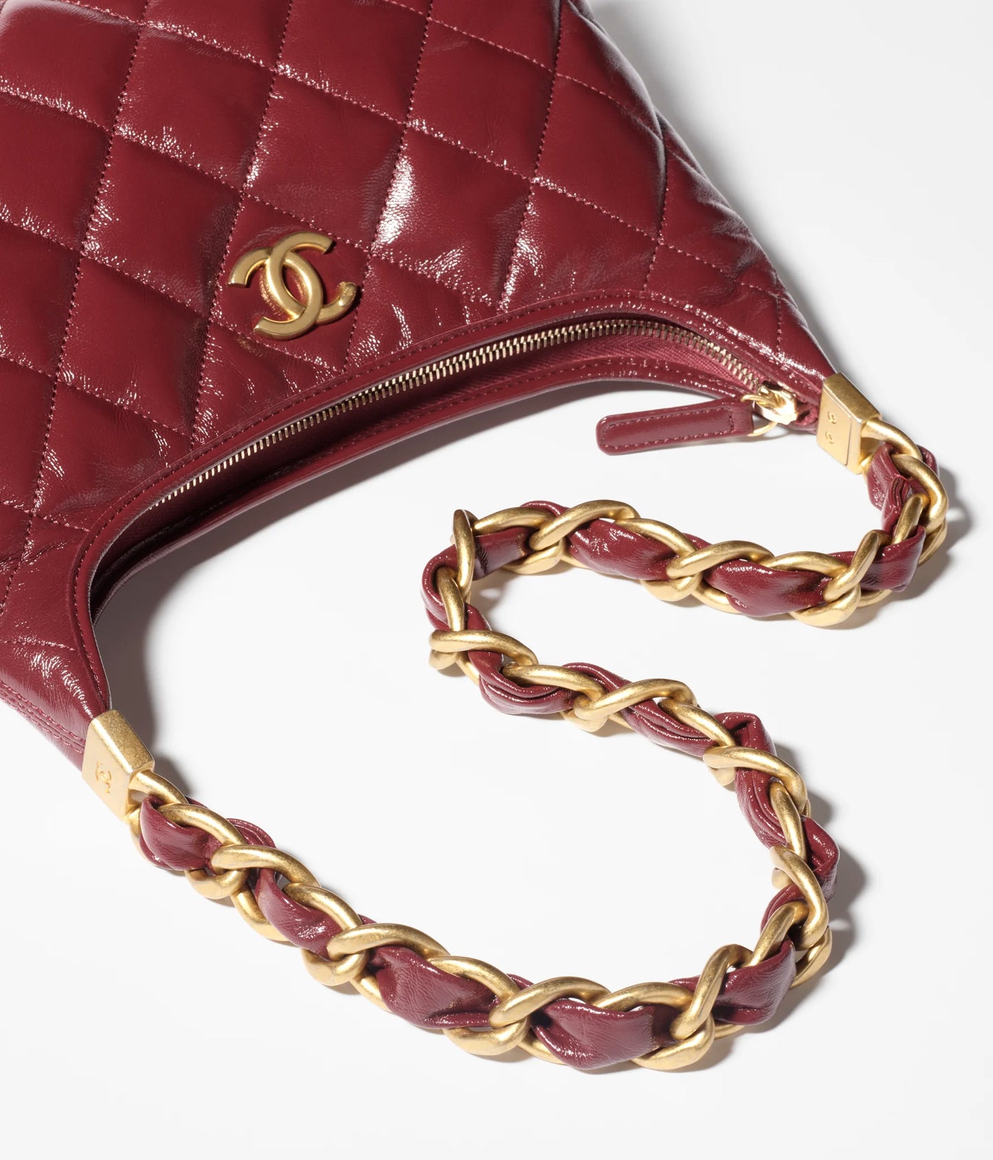 Chanel Hobo Handbag Shiny Lambskin & Gold-Tone Metal - Burgundy