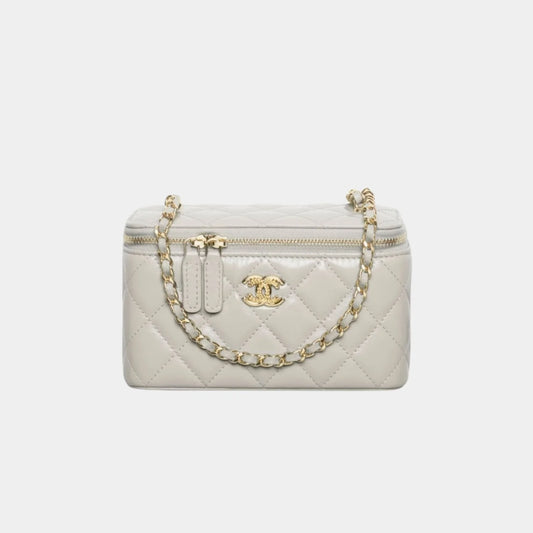 Chanel Long Vanity with Chain in Shiny Lambskin and Gold Tone - Light Grey